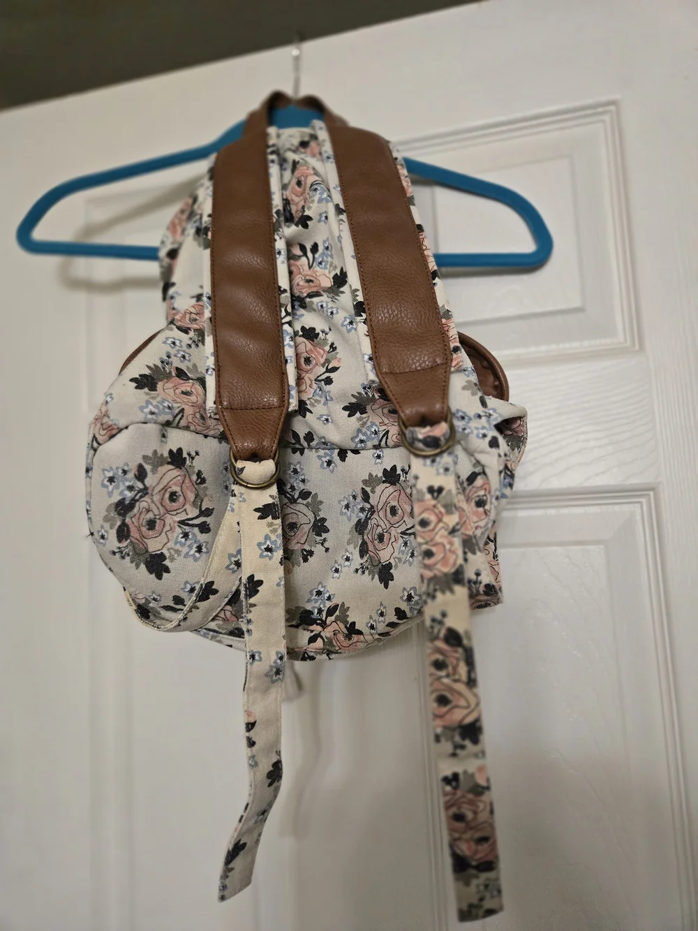 Kenox Brand Floral Canvas Drawstring Backpack with Brown Trim